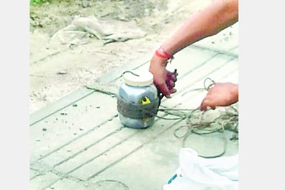 suspected explosive found in akal takht express near amethi uttar pradesh