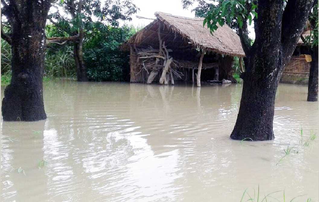 Sharda water level increased, water entered in villages, stirred