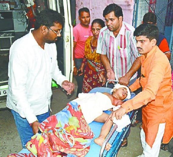 Death of father-daughter on truck crush