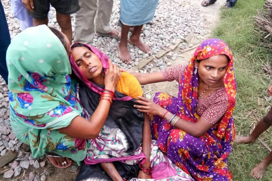 four kids died because of wall collapsed in sitapur.