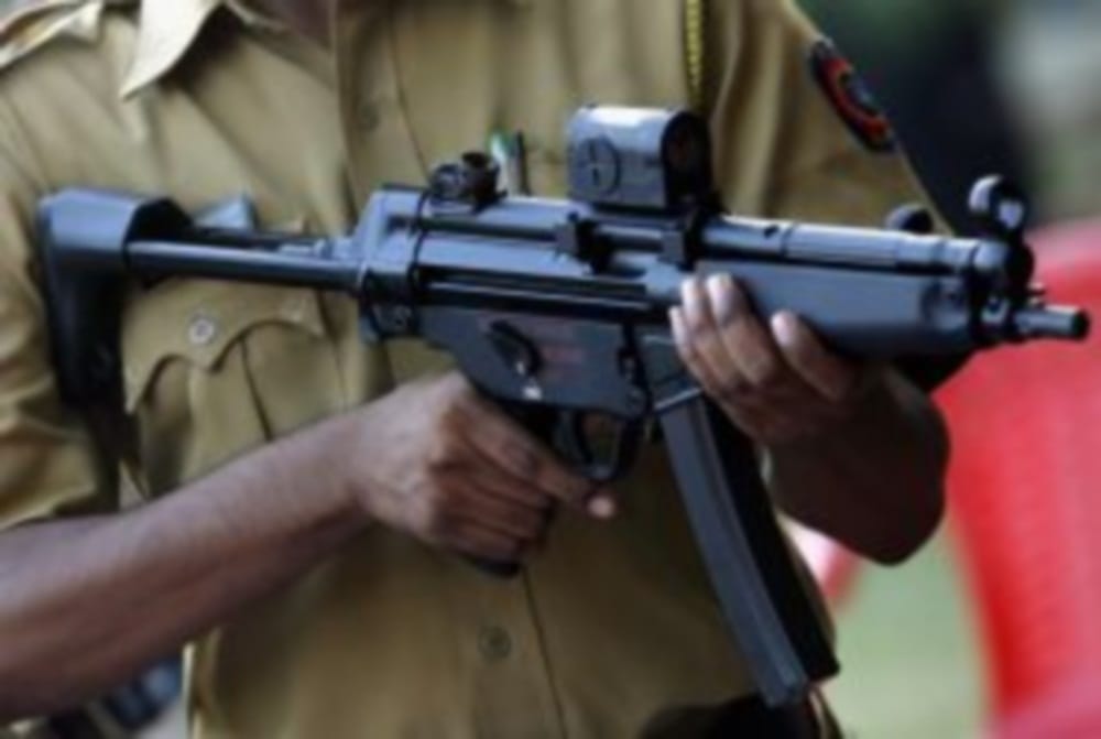 तनाव के चलते चीनी मिल में दूसरे दिन भी तैनात रही पुलिस
