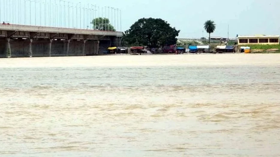 school collapsed due to devastation of water villagers are fleeing
