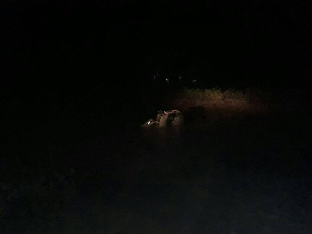 amity university students flow in river