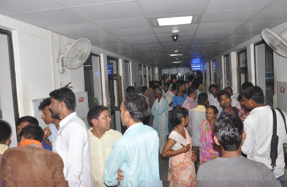 50 people with 29 children died in medical college due to lack of oxygen