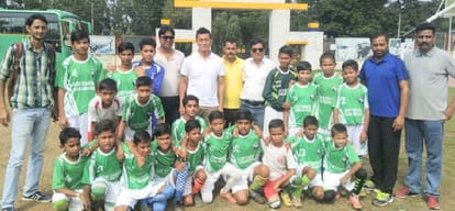 Himachal dharamshala baichung bhutia tips to football players