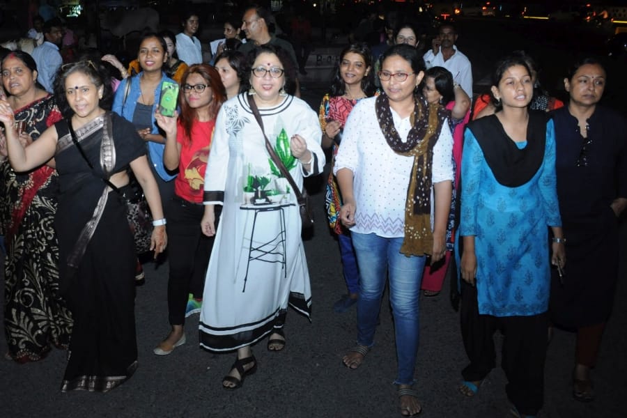 women protest in Lucknow over safety issue.