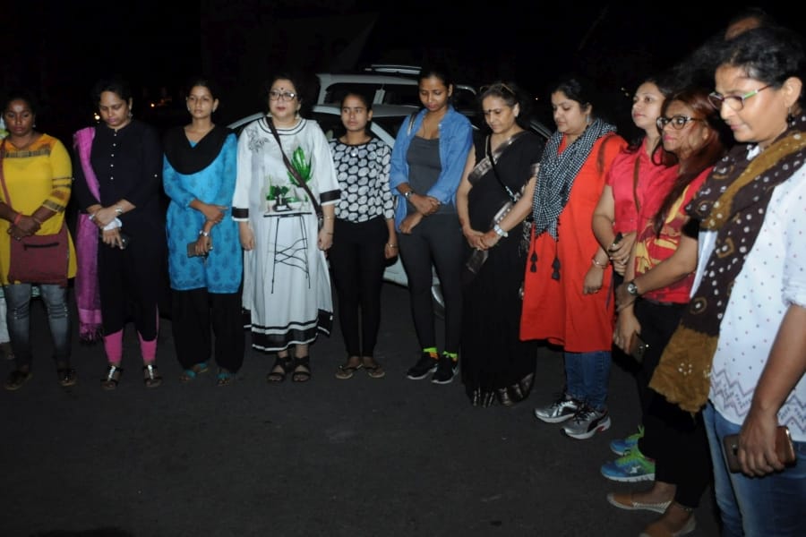women protest in Lucknow over safety issue.