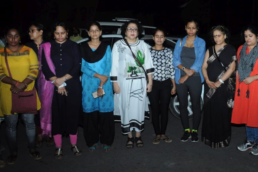 women protest in Lucknow over safety issue.