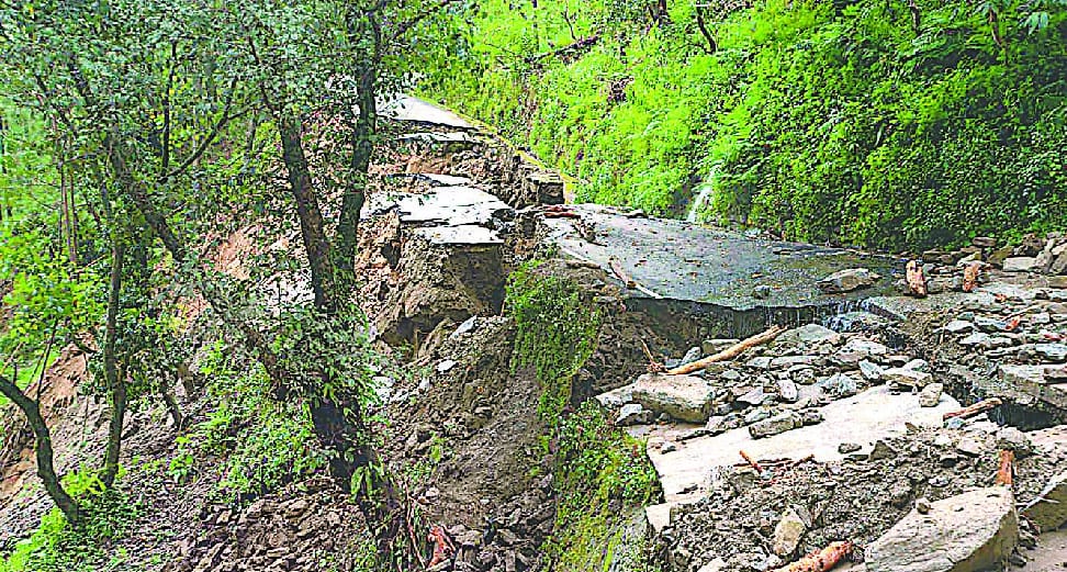 Debris dropped again on Tawaghat highway, closed for six hours