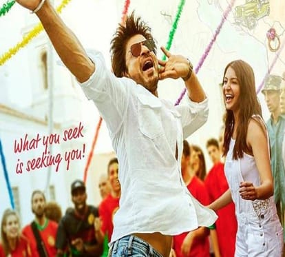 Akshay Kumar beat Shah rukh Khan in Bollywood