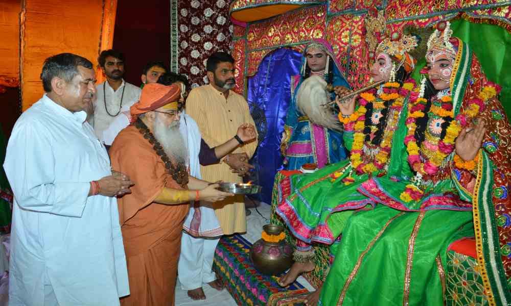 play related to god shreekrishna started at shreekrishna janmsthan