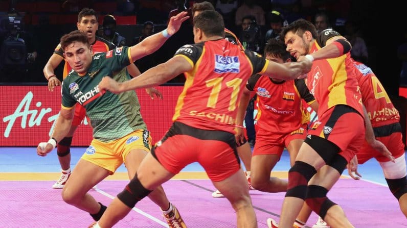 Pro Kabaddi League 2017: U.P. Yoddha beat Telugu Titans  by 39-32 