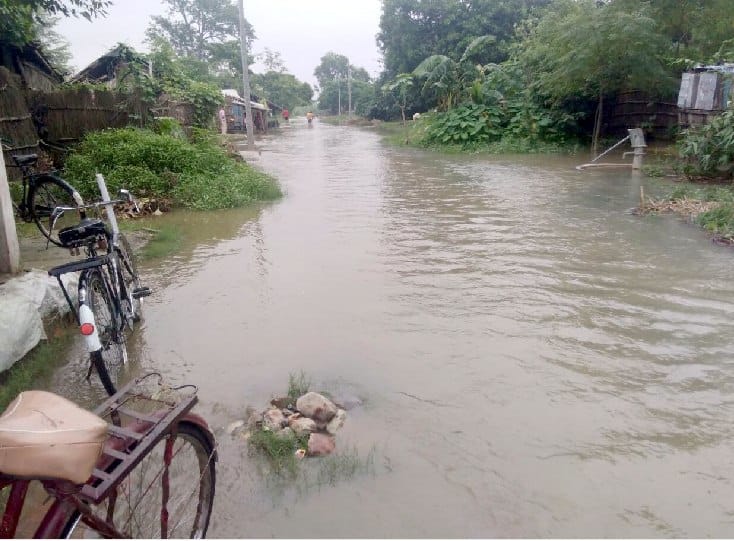 Then bhapanai Mohana, pouring water in Jankpur, stirred