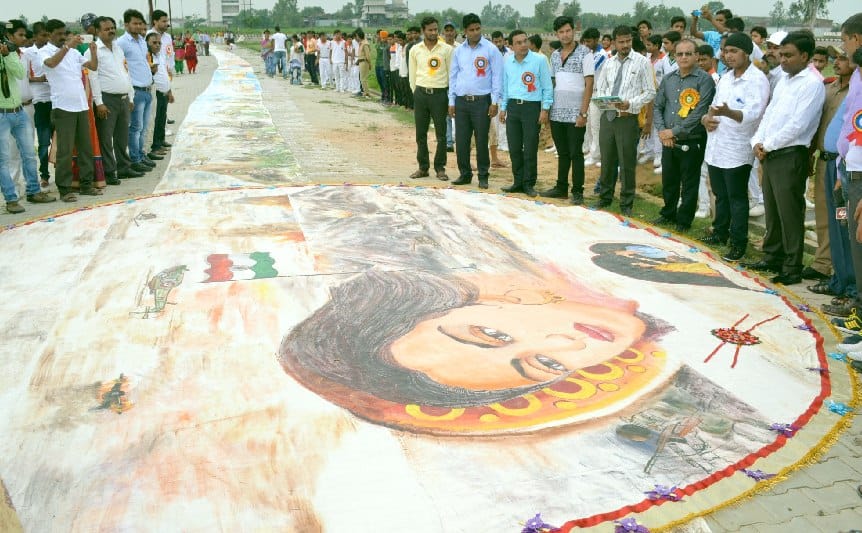 XI student created 870 long Rakhi