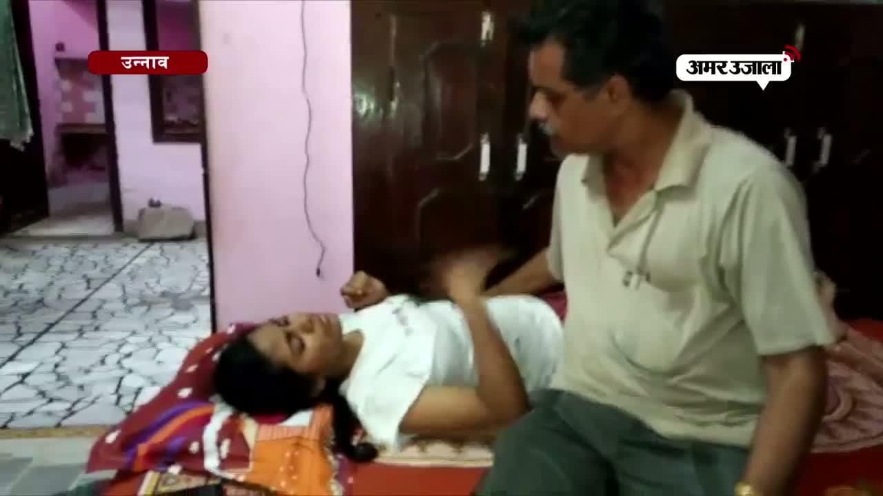 टीचर ने पीटा
