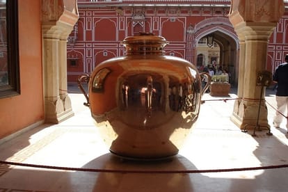 Foreign return god in Jaipur