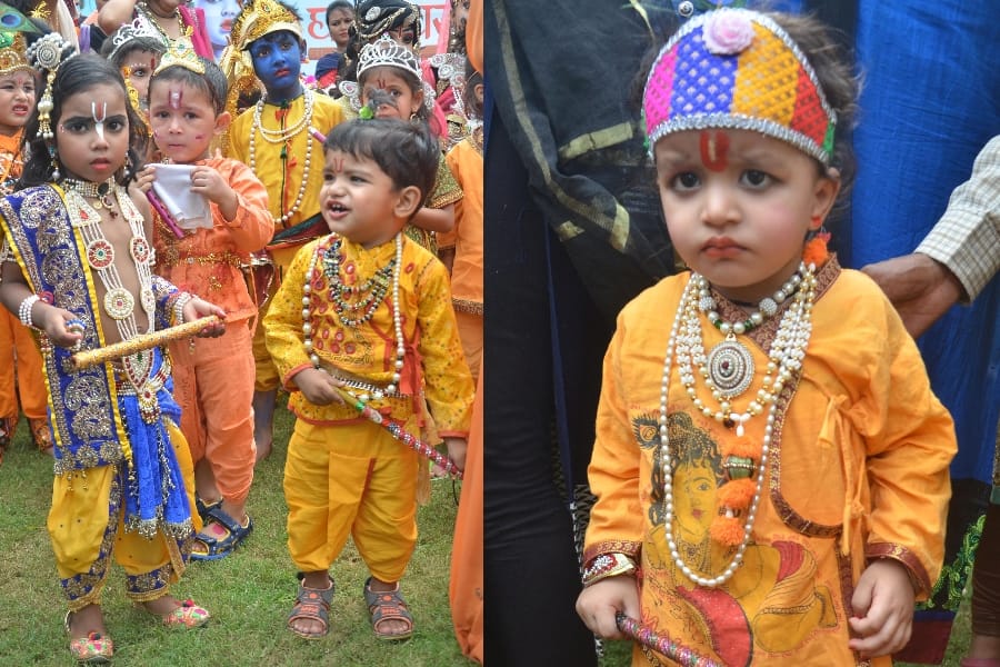 Pics of Ghar Ghar Kanha in amar ujala in Lucknow.