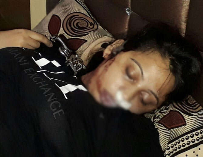 punjab girl shoots herself with father gun