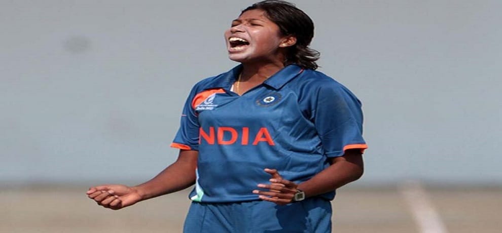jhulan goswami is a fine pace bowler in woman international cricket 