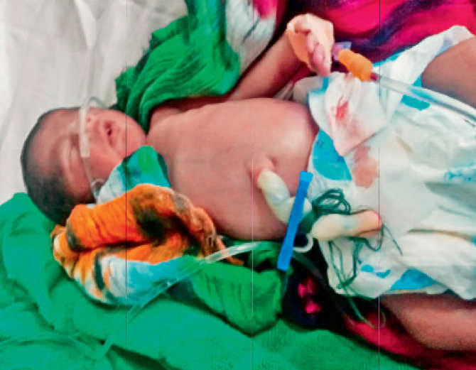 mother thrown new born girl child in bushes