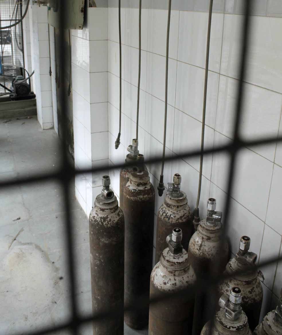 Two employees die from oxygen cylinder burst in faridabad