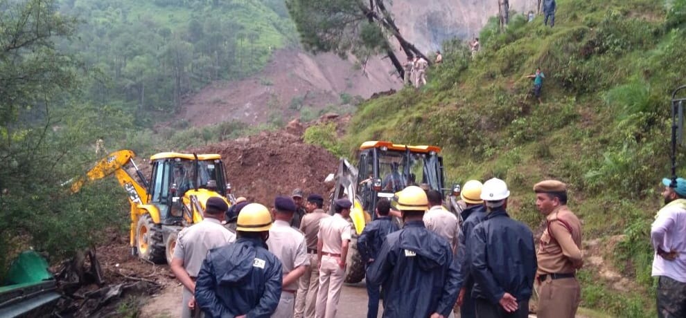 many died in landslide in himachal pradesh mandi rescue operations underway