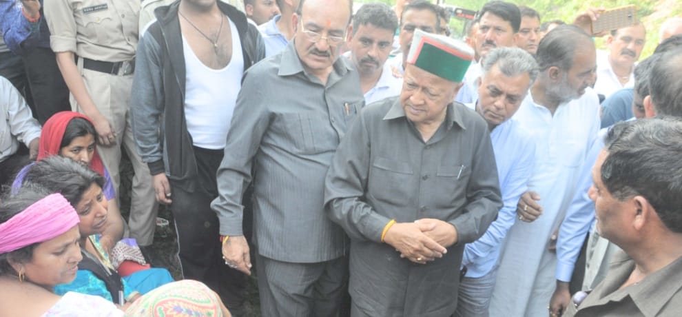 himachal landslide in mandi cm virbhadra singh statement