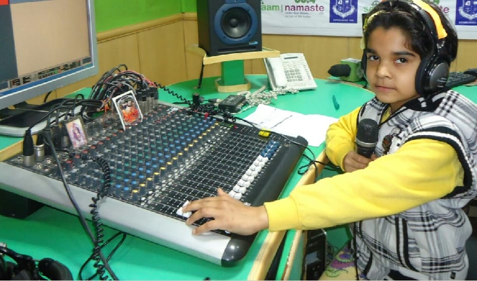 radio jockey course will start from 15 feb in urdu academy