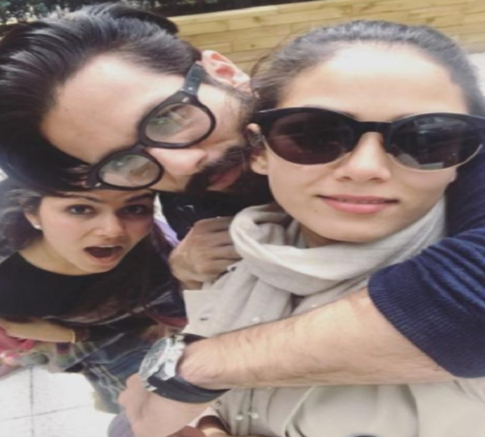 Shahid Kapoor and Mira Rajput shared first picture of vacation misha goes missing 