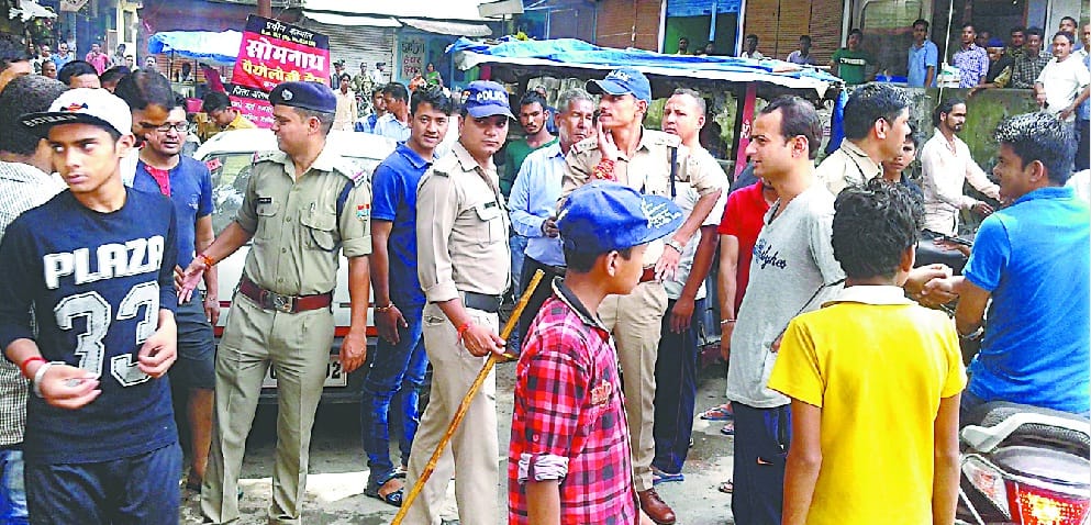 होटल में संचालक के साथ मारपीट, लूट