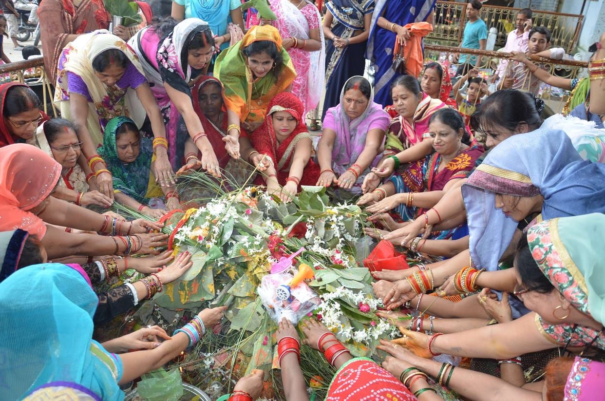 Mothers kept fast for longevity of son