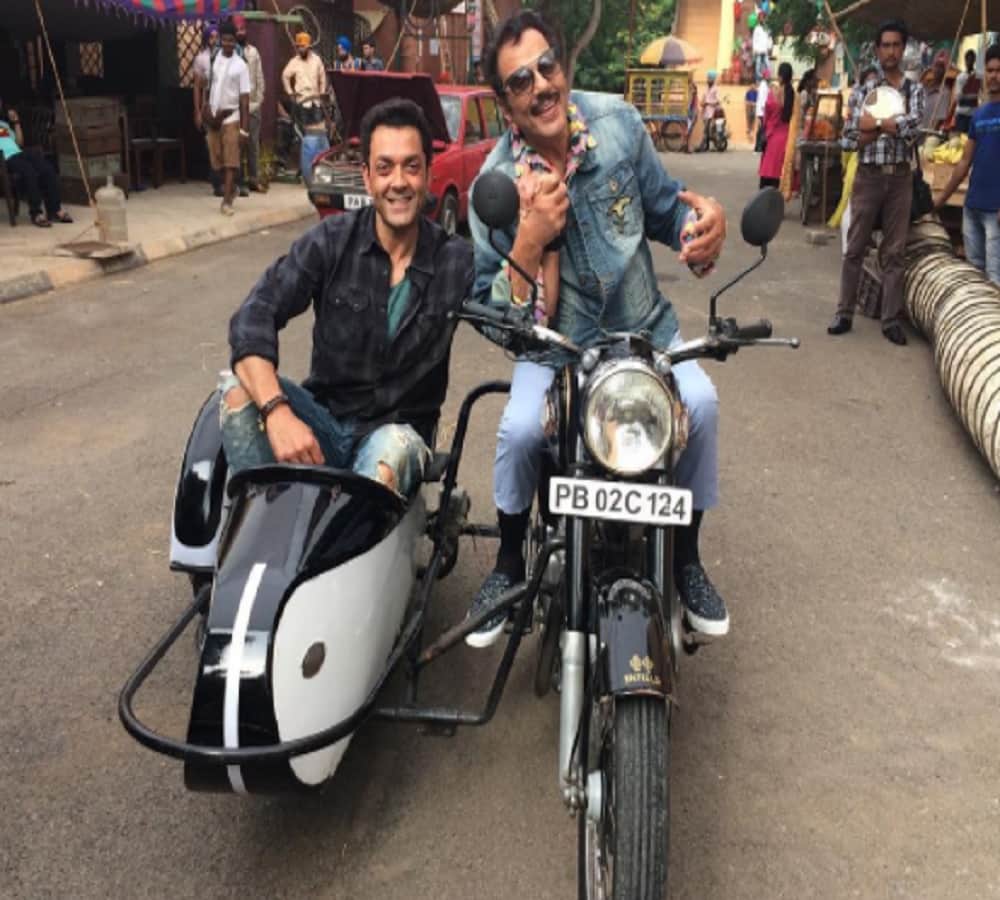 Dharmendra Compared yamla pagla deewana phir se with his film Pratigya
