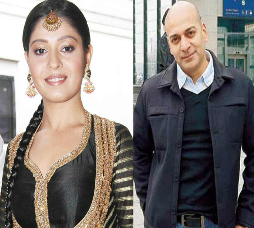 Sunidhi Chauhan born a baby on 1 january  Know about Her Personal Life
