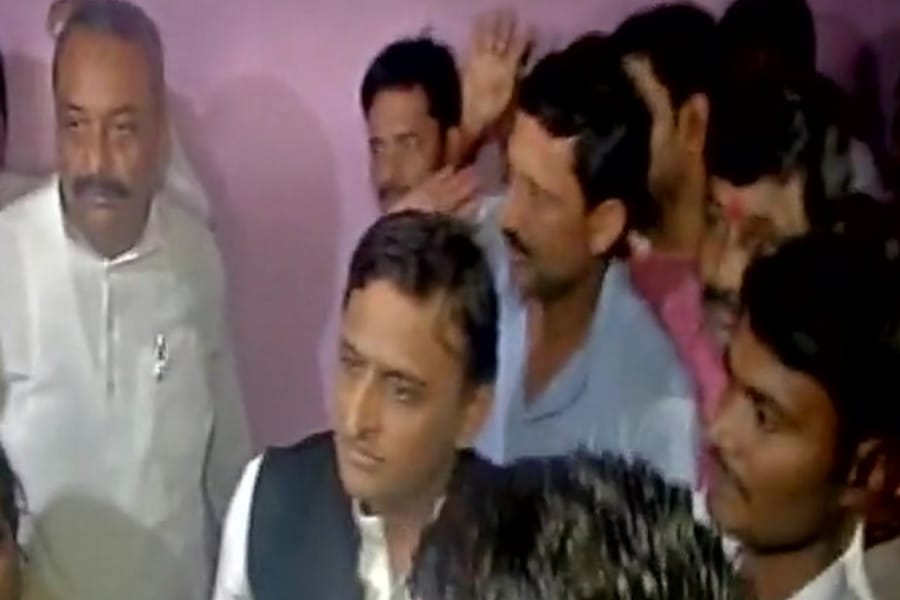Akhilesh Yadav visits to Gorakhpur
