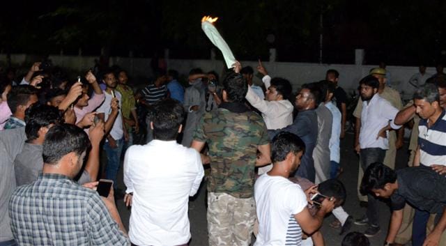 Blow the effigy of Yogi-Siddhartha in AMU, commotion