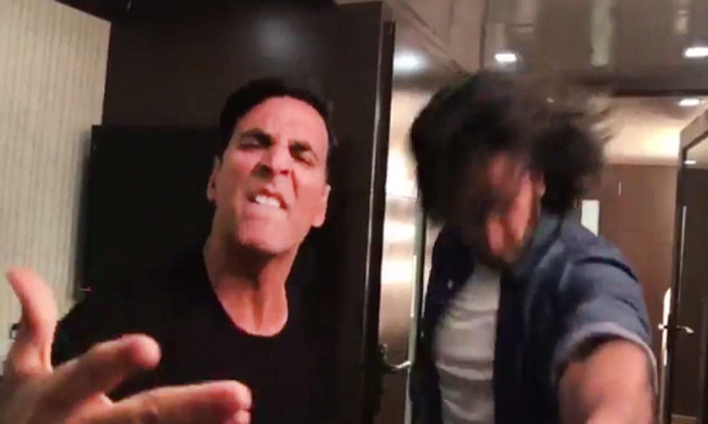 Akshay Kumar Celebrates The Success Of Toilet Ek Prem Katha With Ranveer Singh