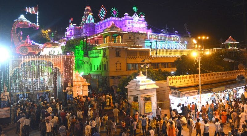 जन्माष्टमी-सज गए मंदिर, बज रही शहनाई...आ रहे कृष्ण कन्हाई