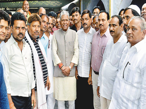 Ashok Bajpai will hold Saffron Chola on 19th