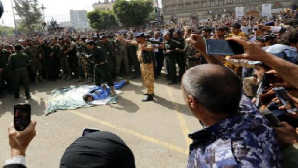 rape accused shot by army brought day light in yemen 