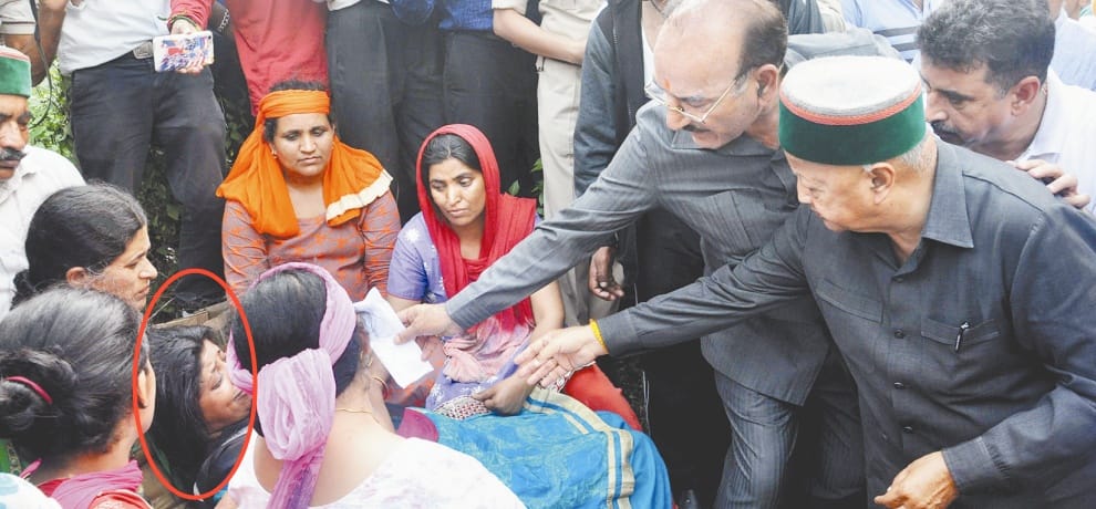 himachal landslide in mandi side story