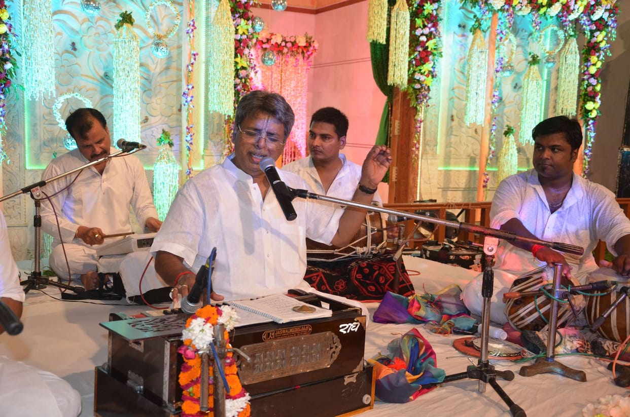 Bhakta Nihal to see the image of Bankabihari