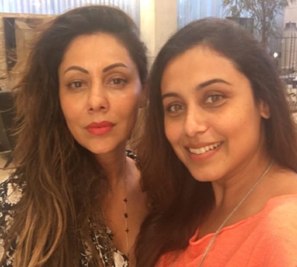 Gauri Khan welcomes Rani Mukerji with no hair no makeup selfie 