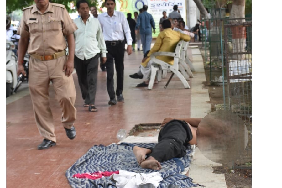  A deadbody found in Hazratganj in Lucknow.