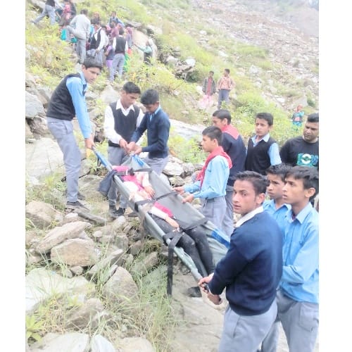 himachal kullu HRTC bus falls into gorge four died
