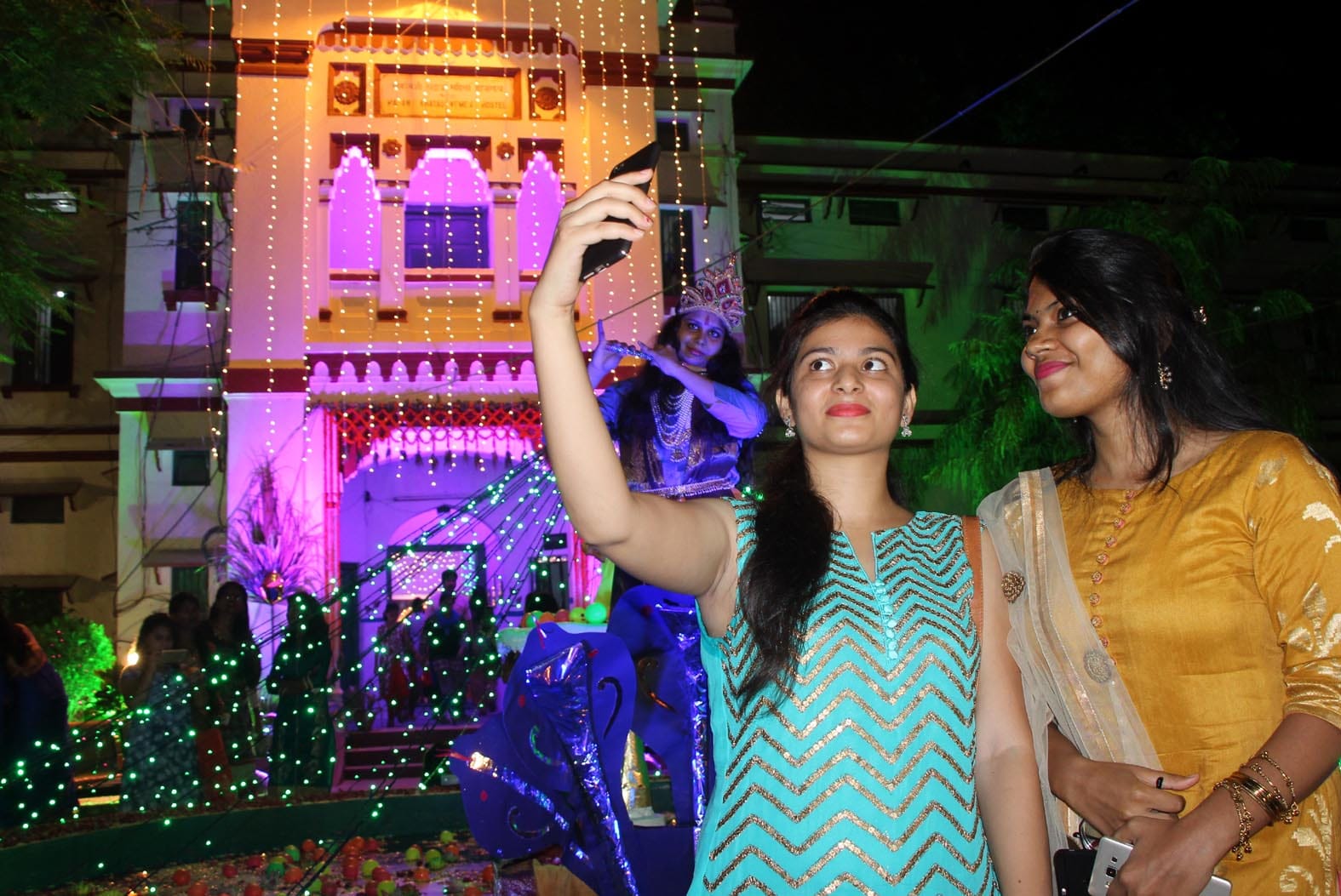 Krishna Janmashtami Mathura, Vrindavan like celebration in BHU 