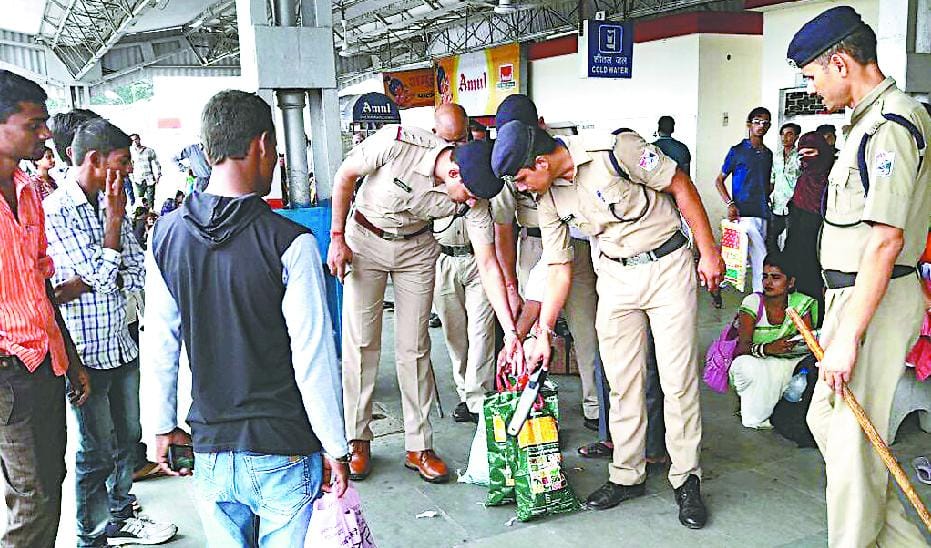 Railway police increased security on Independence Day