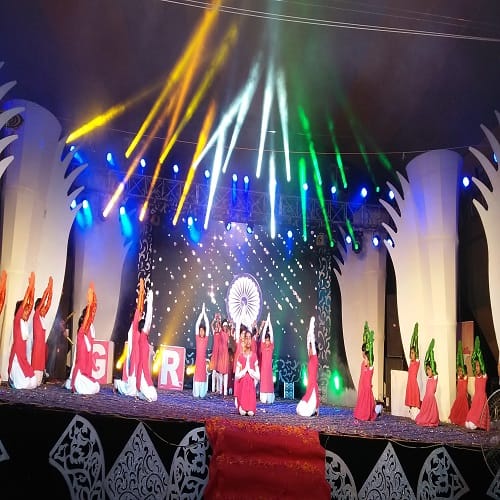 West UP Jhooma on Celebration-A-Freedom in Revolution, showcasing feelings of patriotism in children