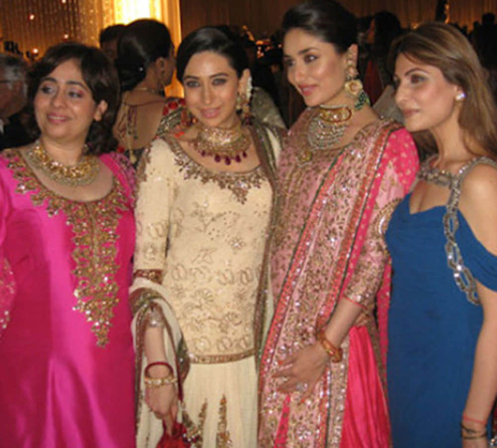 kareena kapoor wedding album she wore outfit at their marriage rupee 1 crore