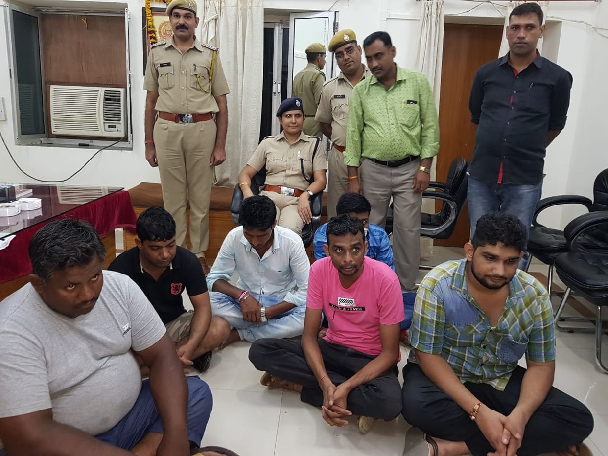 6 gamblers arrested by ajmer police with lakh rs cash in beawar 