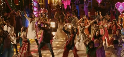 kriti sanon is celebrating bareilly ki barfi success again